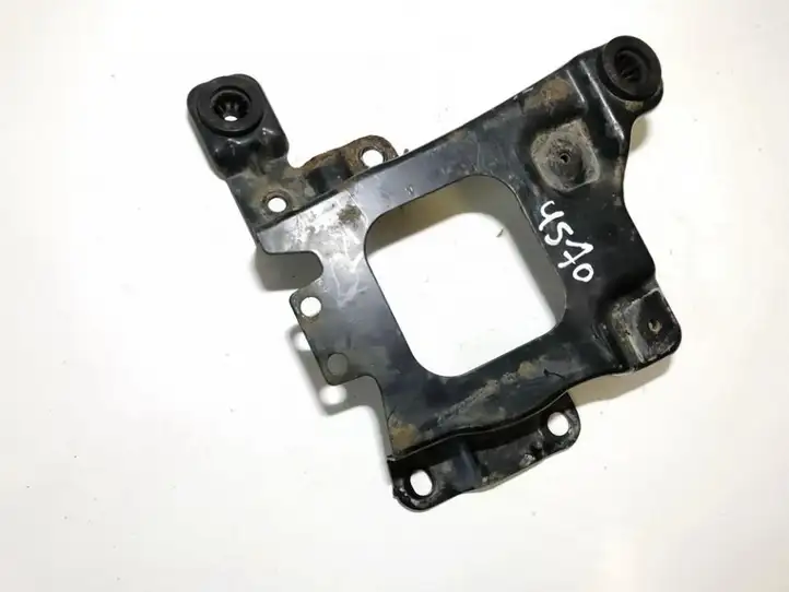 Ford Focus (2005 - 2008) 3m51r6k034af Держатель аккумулятора — фото 2