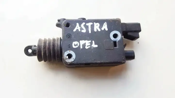 Opel Astra G (1998 - 2004) 90491728 Мотор центрального замка — фото 2