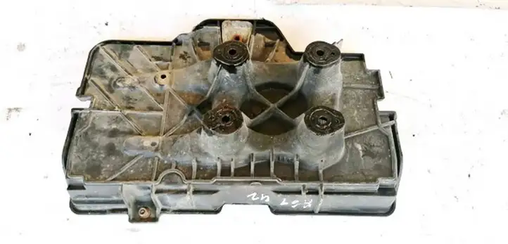 Skoda Octavia Mk1 (1U) (1996 - 2004) 1J0915333 Ящик аккумулятора — фото 2