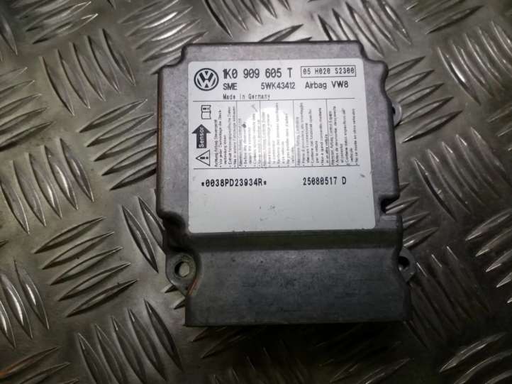 1K0909605T Volkswagen Golf V Oro pagalvių valdymo blokas