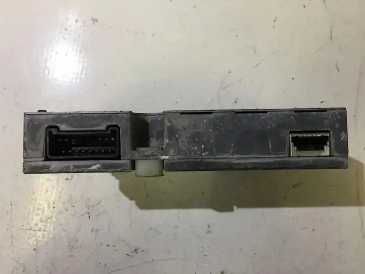 Ford Galaxy (2000 - 2006)  94gp18b849a Звукоусилитель