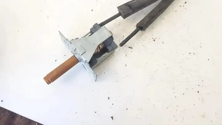 Volkswagen Sharan (2000 - 2003) 4999 Прочие внешние детали — фото 3