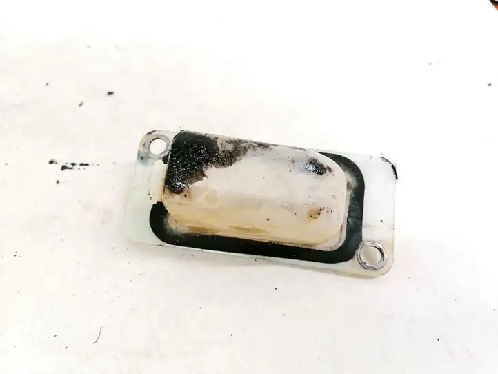 Toyota Avensis Verso (2001 - 2004) Прочие внешние детали — фото 3