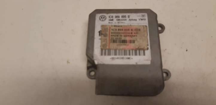 1C0909605B Volkswagen Polo Oro pagalvių valdymo blokas