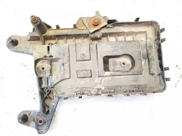 Seat Leon (1P) (2005 - 2012) 1k0915333c Ящик аккумулятора — фото 1