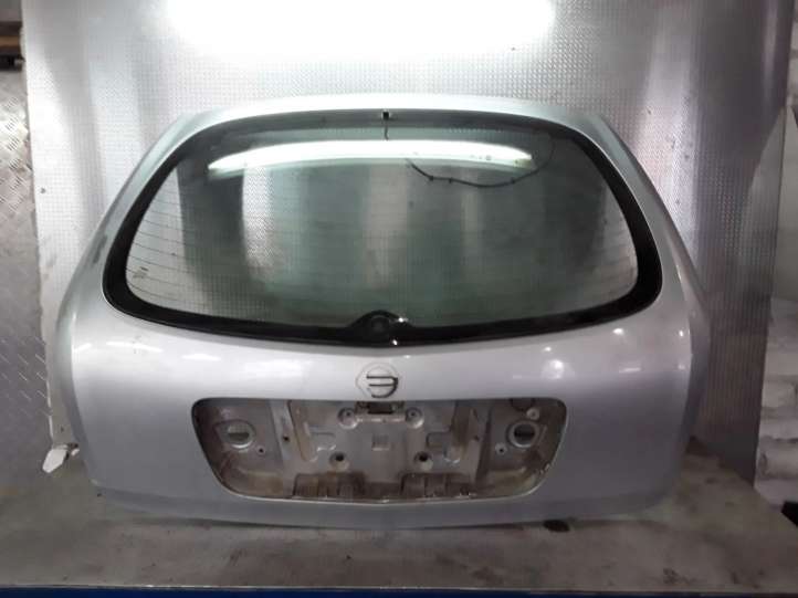 Nissan Primera Galinis dangtis (bagažinės)