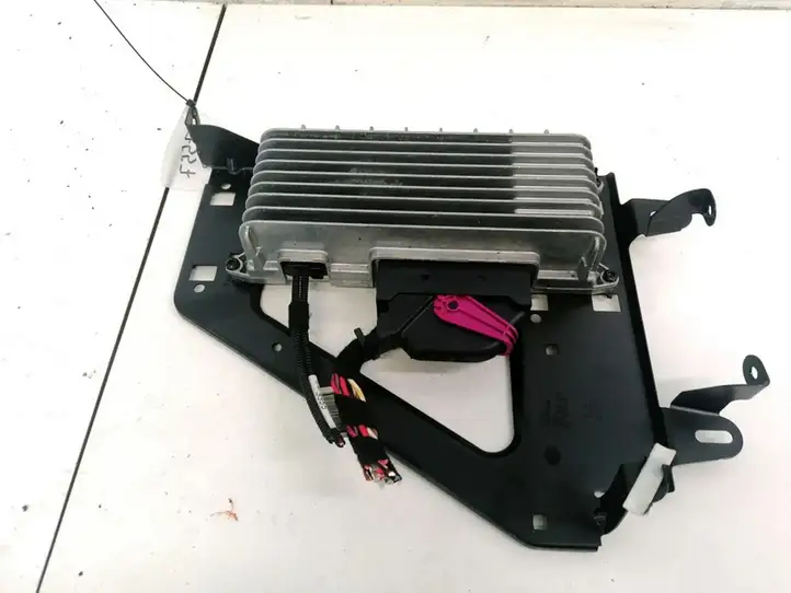 Audi A6 S6 C6 4F (2004 - 2008) 4F0910223H Усилитель звука — фото 1