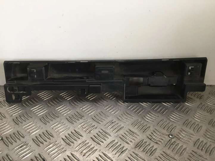 7256918 BMW 3 F30 F35 F31 Pastiprinimas slenksčio