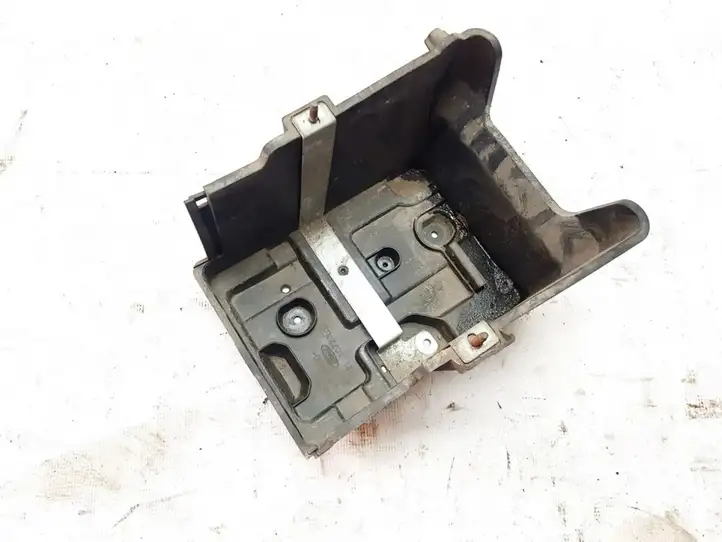 Ford Fiesta (2006 - 2008) 8v2110723ac Ящик аккумулятора — фото 1