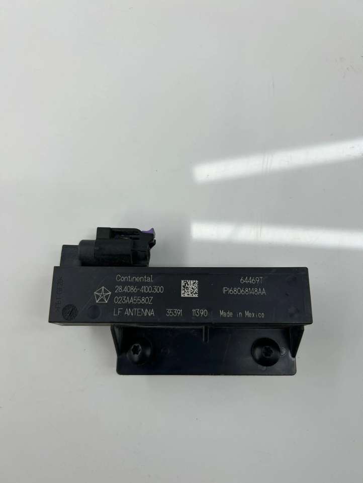 284086410030 Jeep Wrangler Interjero komforto antena