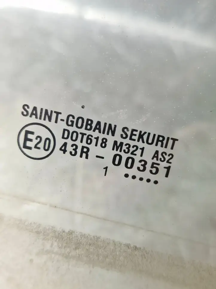 Suzuki SX4 (2009 - 2013) 43R00351 Стекло задней двери — фото 3