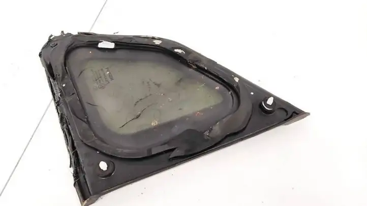 Nissan Qashqai (2013 - 2017) Заднее боковое стекло — фото 3