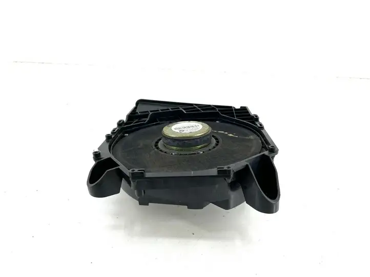 BMW 3 E90 E91 (2005 - 2012) 6954871 Сабвуфер — фото 2