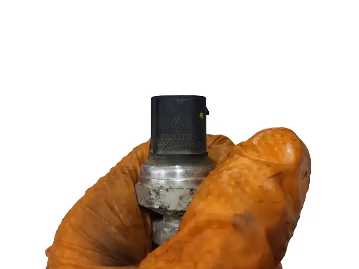 Nissan Qashqai (2010 - 2013)  51CP0503 Датчик давления выхлопного газа