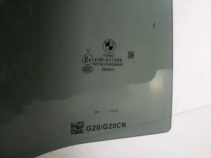 BMW 3 G20 G21 (2019 - ) 7497106 Стекло задней двери — фото 2