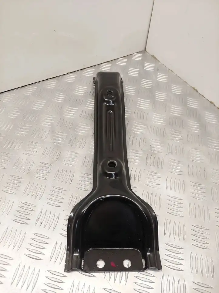 Tesla Model 3 (2017 - 2023) 109870400D Прочие детали салона — фото 1
