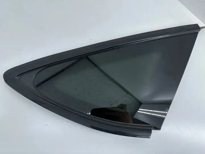 Audi A7 S7 4G (2014 - 2018) 4G8845300AD Заднее боковое стекло — фото 2