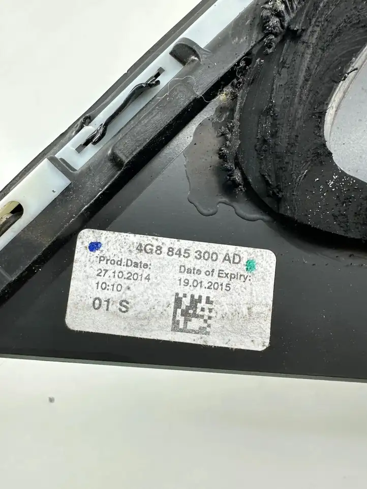 Audi A7 S7 4G (2014 - 2018) 4G8845300AD Заднее боковое стекло — фото 4