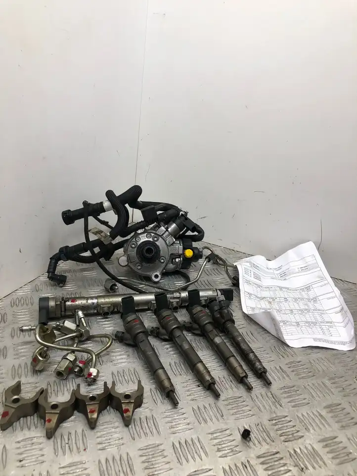 BMW 3 F30 F35 F31 (2012 - 2018) 7823452 Комплект системы впрыска — фото 1