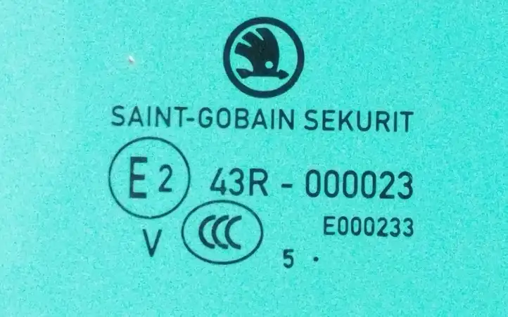 Skoda Superb B8 (3V) (2015 - 2023) 3V9845206A Стекло задней двери — фото 4
