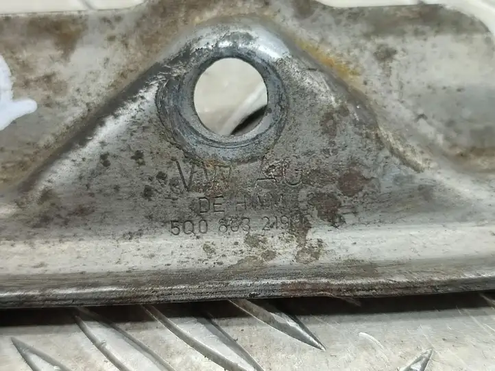 Seat Leon (5F) (2012 - 2019) 5Q0803219 Держатель аккумулятора — фото 3