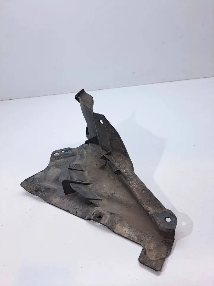 BMW 3 E90 E91 (2005 - 2012) 51717159190 Прочие детали днища — фото 4