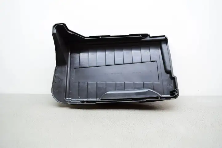 Mercedes-Benz B-class W246 (2011 - 2014) A2465410005 Крышка ящика аккумулятора — фото 6