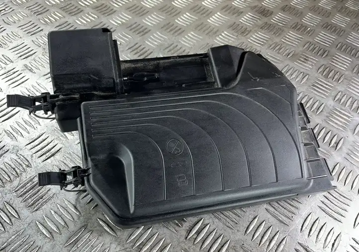 Mercedes-Benz GLA W156 (2017 - 2020) A2465400182 Крышка ящика аккумулятора — фото 3