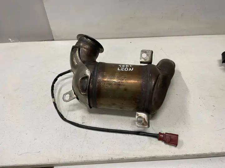 Seat Leon (5F) (2012 - 2019) 5Q0131701 Катализатор / DPF / FAP — фото 1
