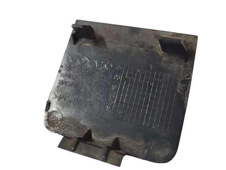 Volvo V70 (2007 - 2013)  30678657 Заглушка буксировочной петли бампера