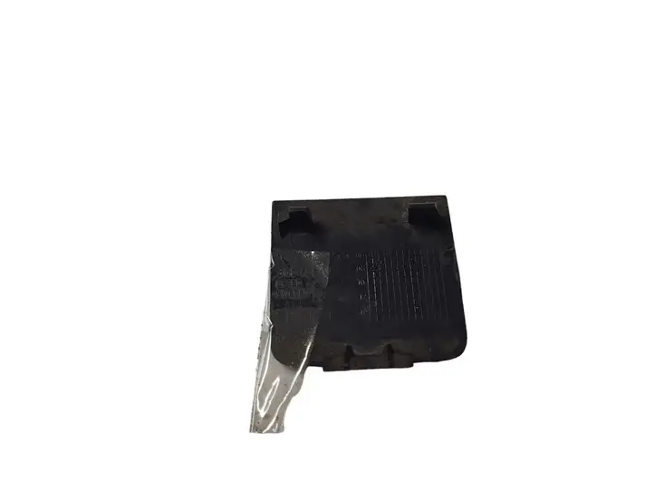 Volvo V70 (2007 - 2013)  30678657 Заглушка буксировочной петли бампера