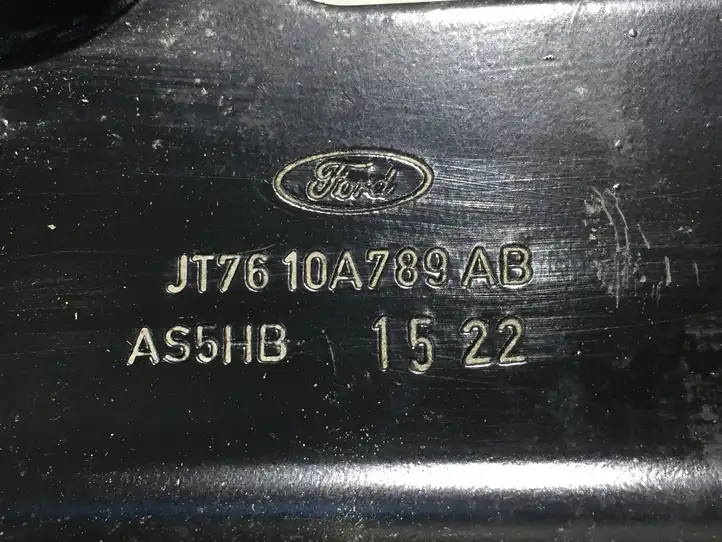 Ford Transit Courier (2014 - 2022) JT7610A789AB Площадка аккумулятора — фото 3