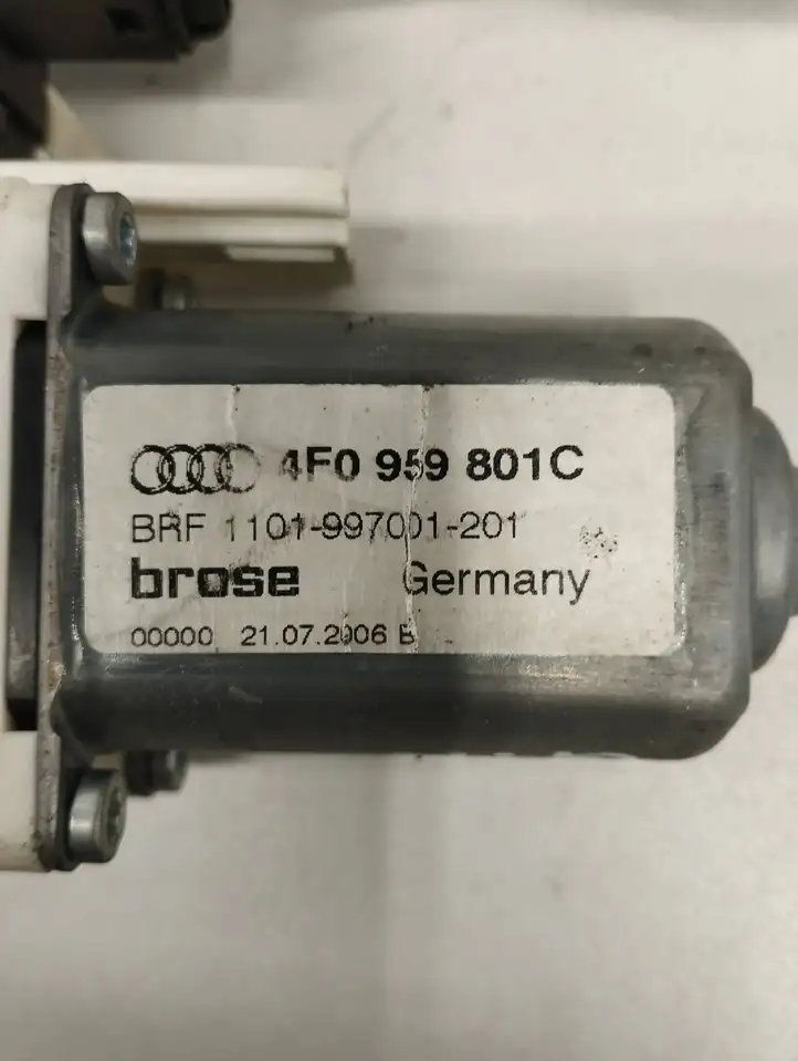 Audi A6 S6 C6 4F (2004 - 2008) 4F0959801C Стеклоподъемник задней двери — фото 3