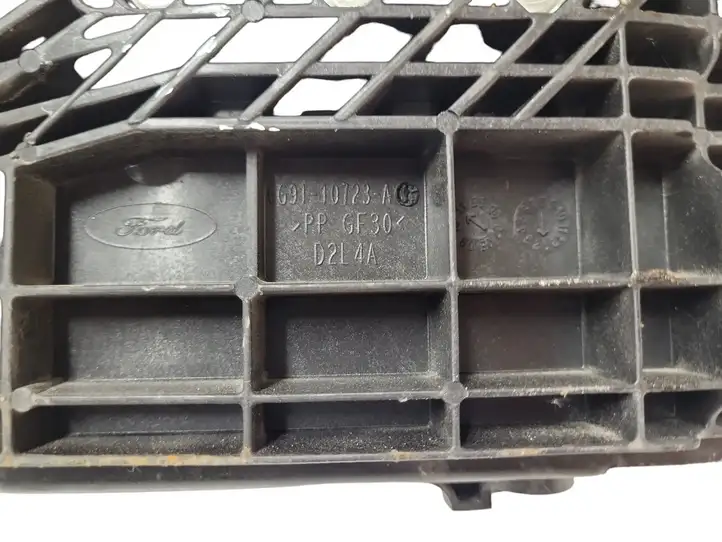Ford Mondeo MK IV (2007 - 2014) 6G9110723A Площадка аккумулятора — фото 3