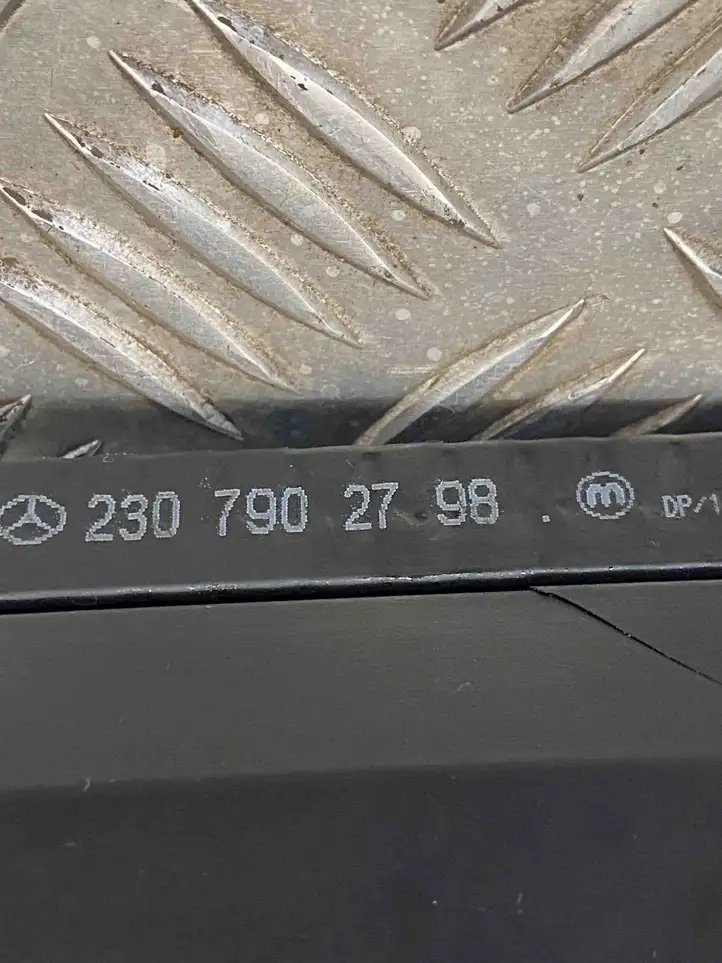 Mercedes-Benz SL R230 (2001 - 2012) 12042310000 Заднее стекло — фото 5