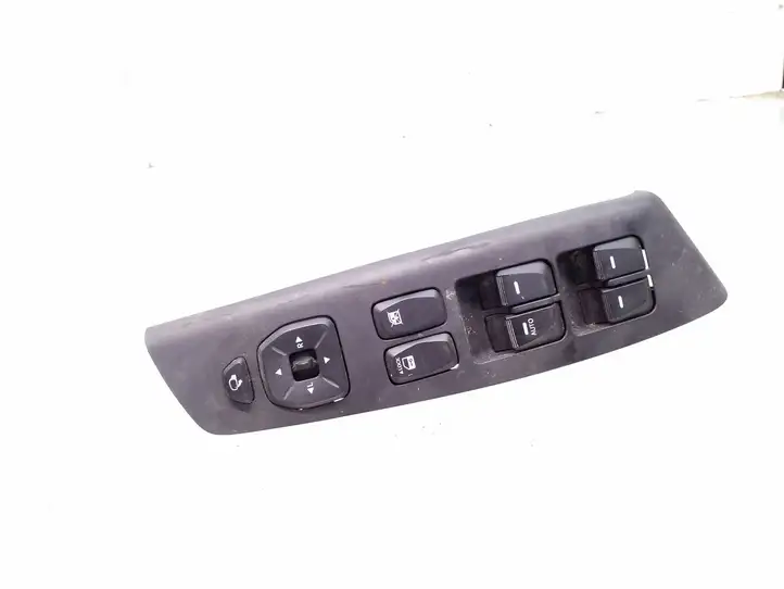 Hyundai ix35 (2013 - 2019) 935702Y2109P Кнопка стеклоподъемников — фото 1