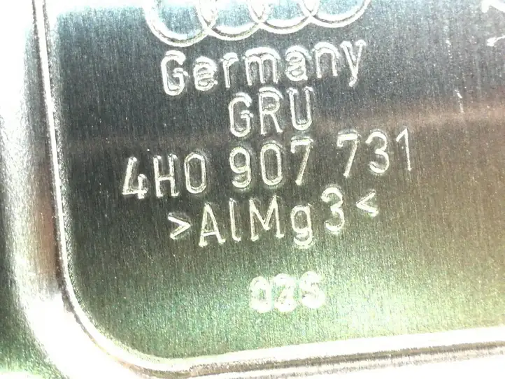 Audi A8 S8 D4 4H (2010 - 2014) 4H0907731 Прочие детали салона — фото 3