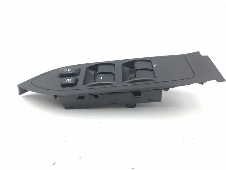 Mitsubishi Pajero (2006 - 2011) 8608A110 Кнопка стеклоподъемников — фото 2