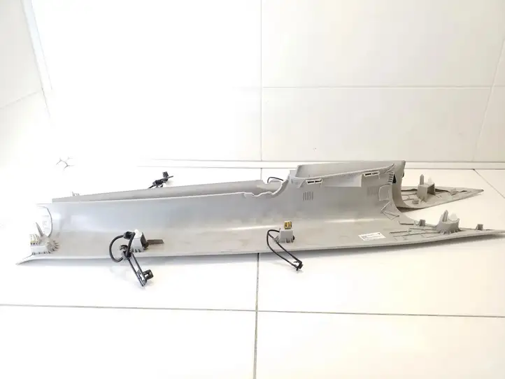 Tesla Model 3 (2017 - 2023) 152791601F Прочие детали салона — фото 2