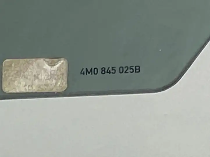 Audi Q7 4M (2015 - ) 4M0845025B Стекло задней двери — фото 4