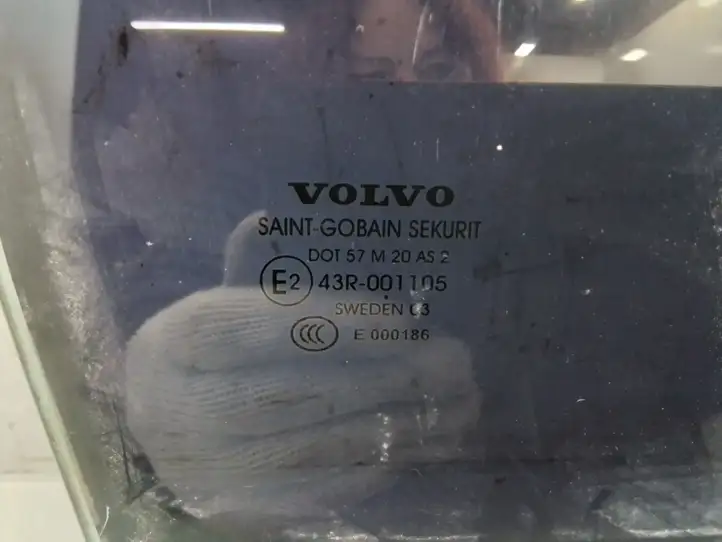 Volvo V70 (2004 - 2007) Стекло задней двери — фото 3
