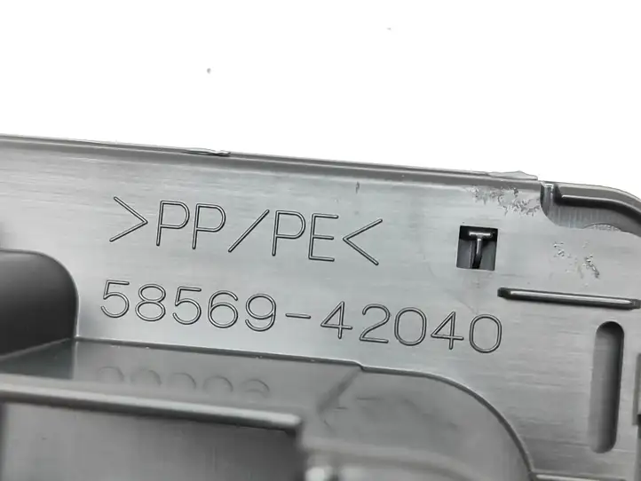 Toyota RAV 4 (XA50) (2018 - ) 5856942040 Прочие детали салона — фото 3