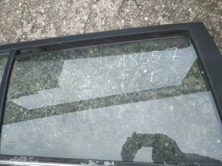 Toyota Avensis T250 (2003 - 2006) Стекло задней двери — фото 3
