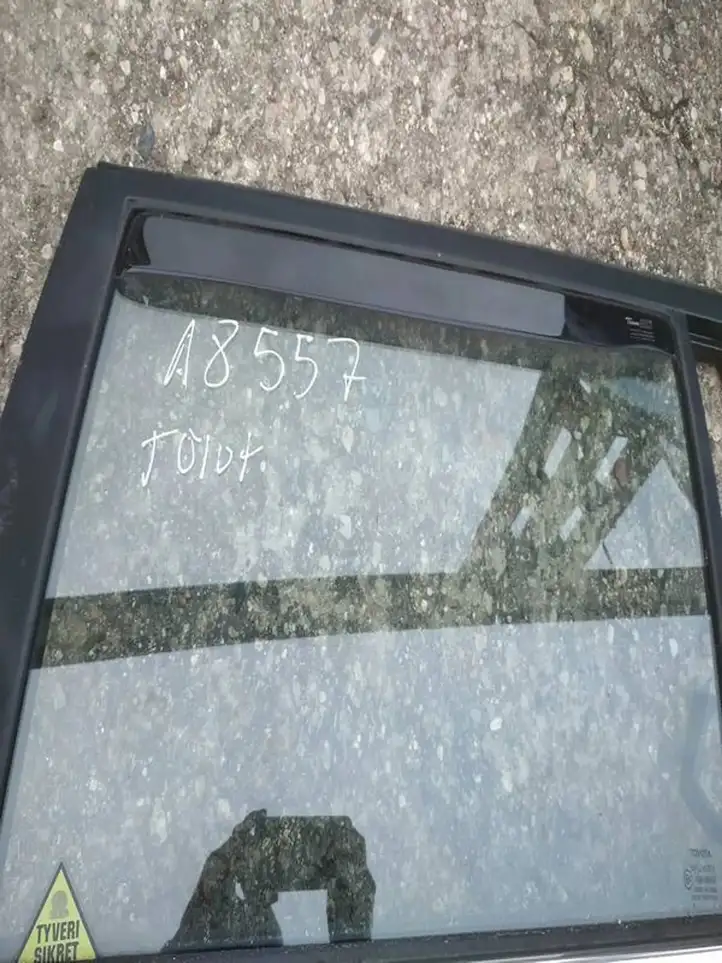 Toyota Avensis T250 (2003 - 2006) Стекло задней двери — фото 3