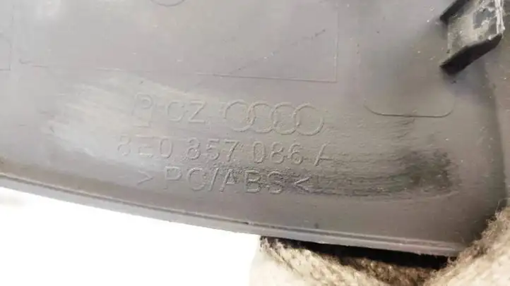Audi A4 S4 B6 8E 8H (2000 - 2006) 8E0857086A Прочие детали салона — фото 4