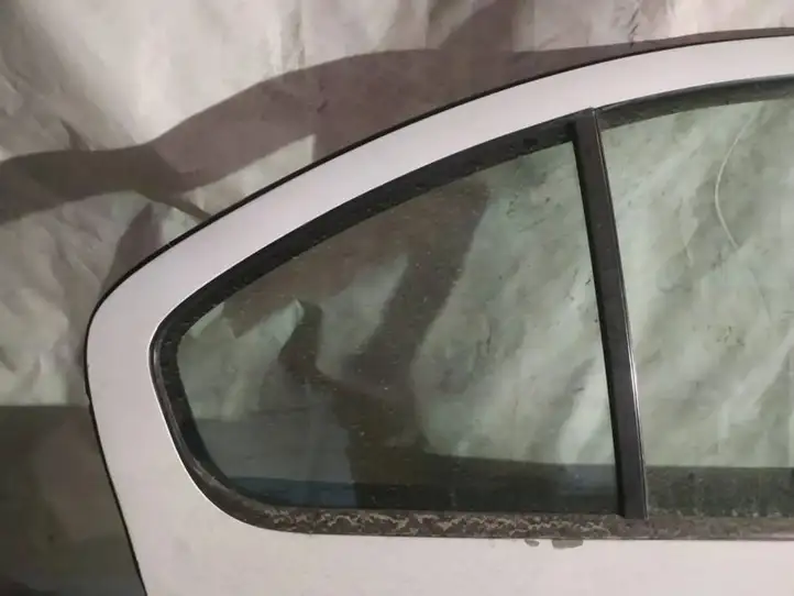 Skoda Octavia Mk2 (1Z) (2004 - 2013) Форточка двери — фото 2