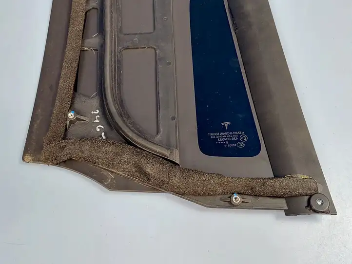 Tesla Model X (2015 - 2021) 148404100B Заднее боковое стекло — фото 3