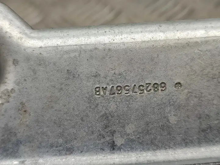 Chrysler Pacifica (2016 - ) P68440556AB Усилитель звука — фото 2