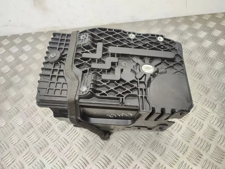 Land Rover Range Rover Evoque L538 (2015 - 2018) AG9N10723AC Площадка аккумулятора — фото 5