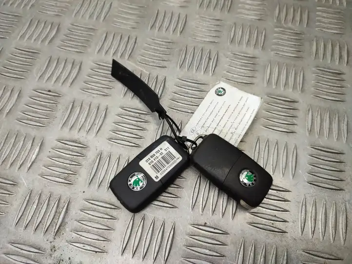 Skoda Yeti (5L) (2009 - 2012) 3T0837202H Комплект системы зажигания — фото 5